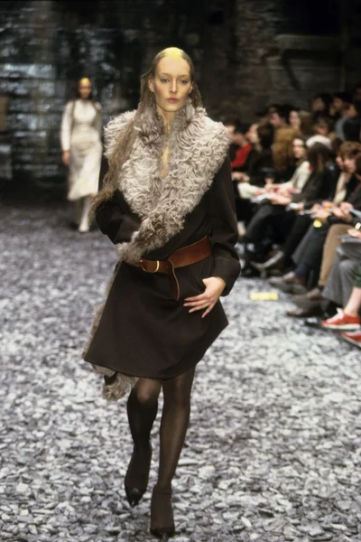 Look 13